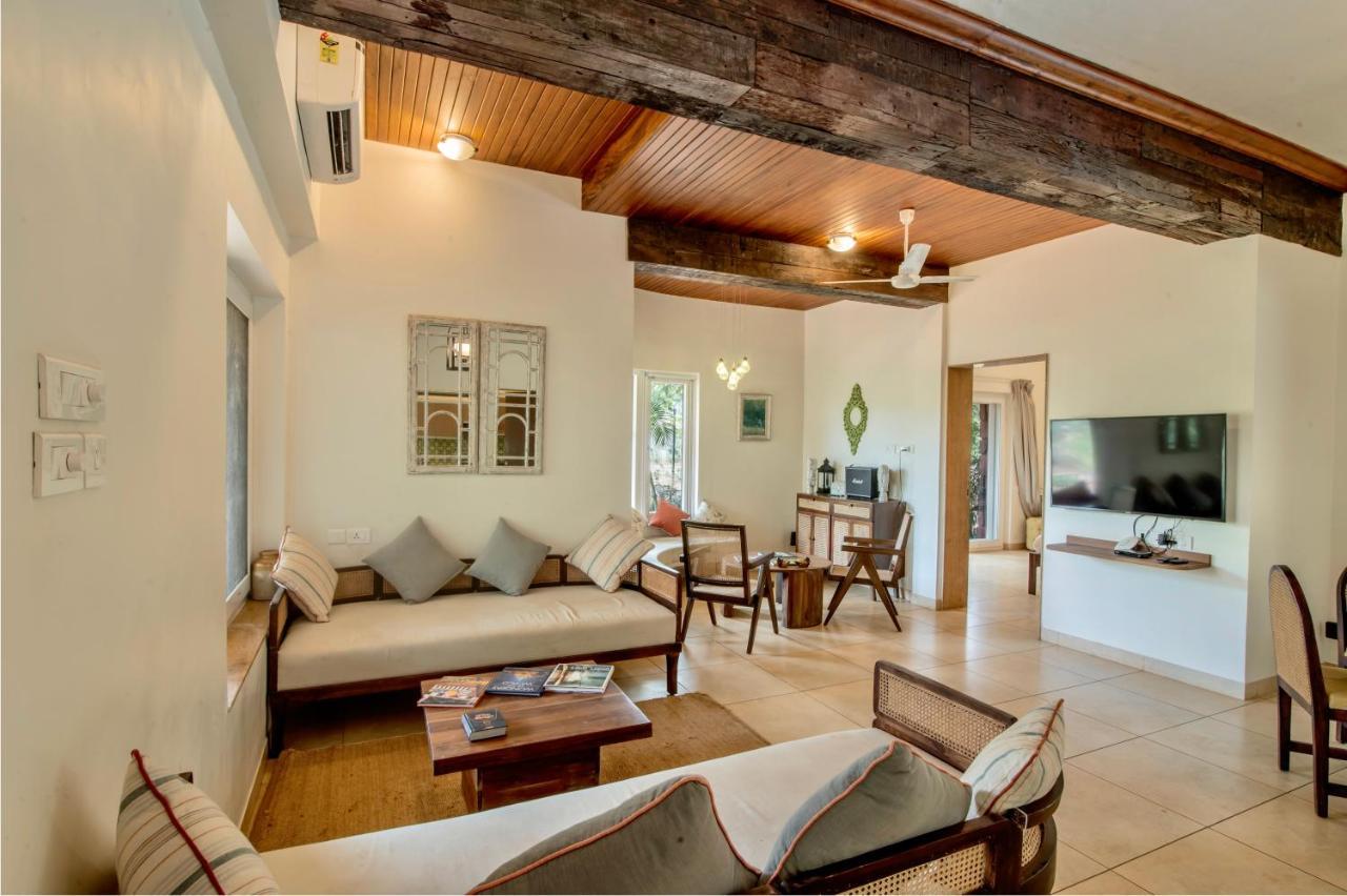 Saffronstays Boulevard Rockhouse - Pool Villa With Amazing Nature Views Лонавала Екстериор снимка